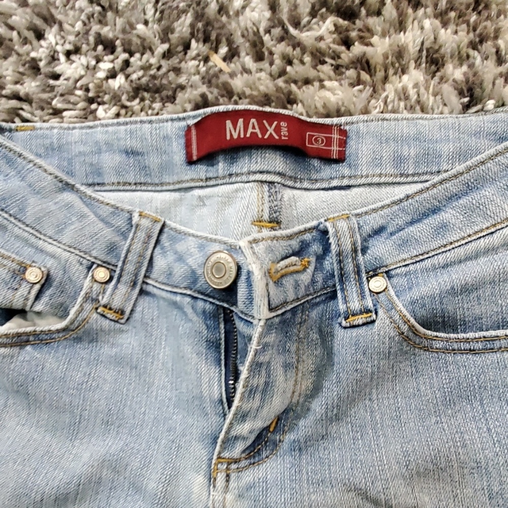 Jeans - Picture 3 of 3